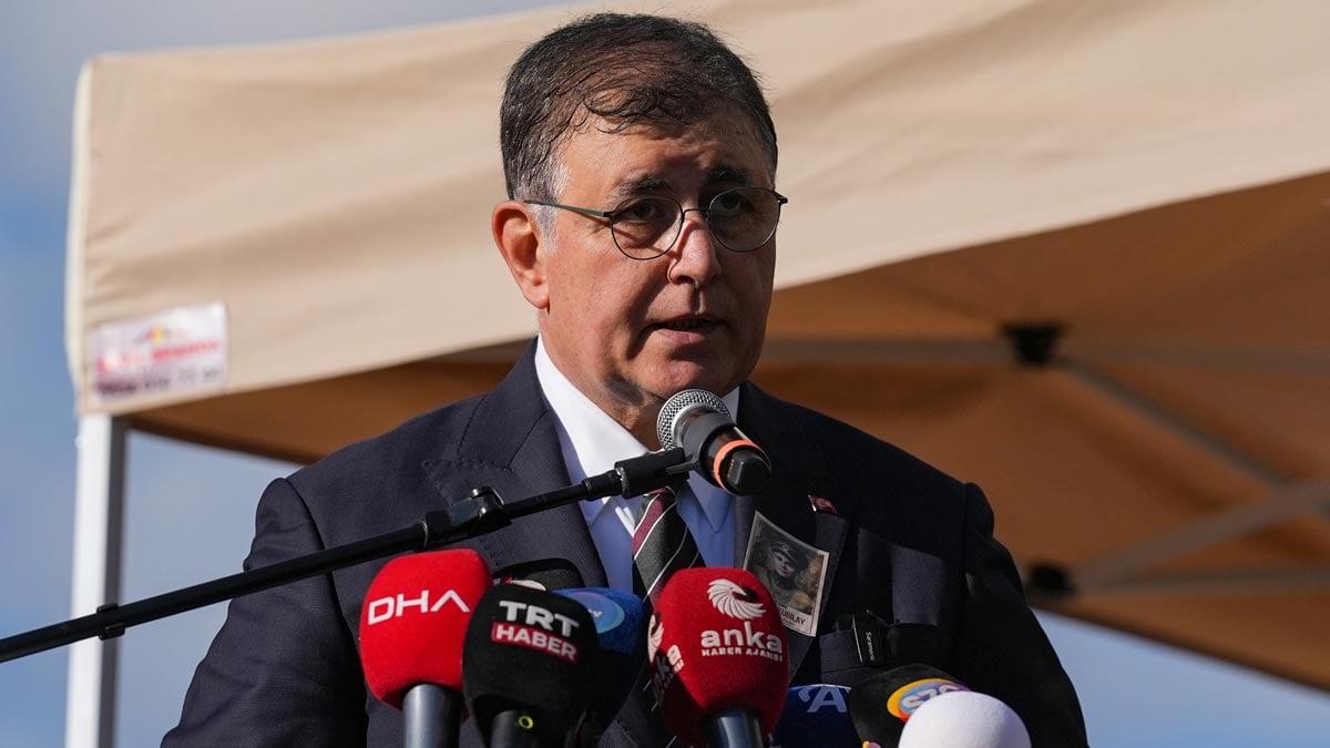 Cemil Tugay’dan parti değişikliği iddialarına yanıt: Bunu ortaya atanın aklına şaşarım