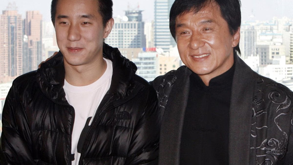 Jackie Chan’den şok karar: Servetini neden oğluna bırakmıyor? Gerçekler ortaya çıktı!