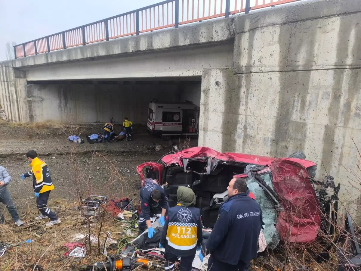 Ankara’da otomobil şarampole uçtu: Aynı aileden 5 kişi hayatını kaybetti