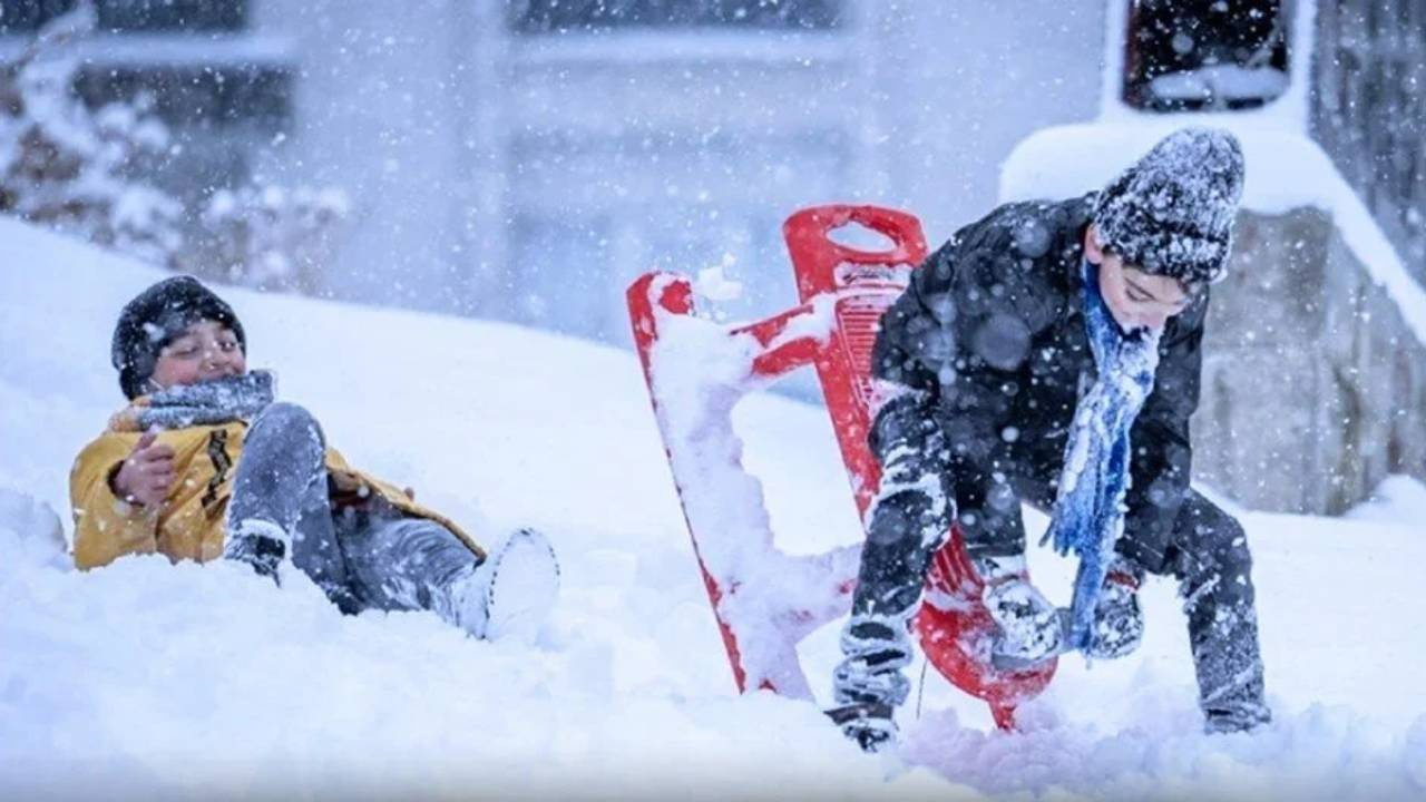 Ardahan’ın Bir İlçesinde Eğitime Kar Engeli