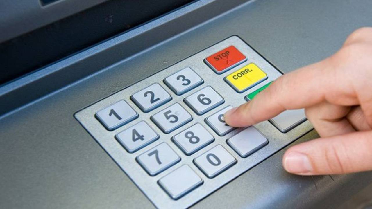 ATM’lerde Tarih Detayı! Bu Paraların Hiçbiri Kabul Edilmeyecek, Hepsi Geçersiz Sayılacak