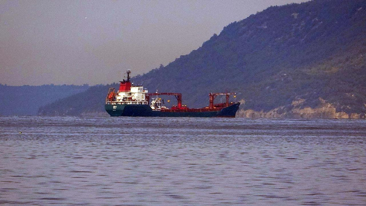 Çanakkale Boğazı Gemi Trafiğine Kapatıldı