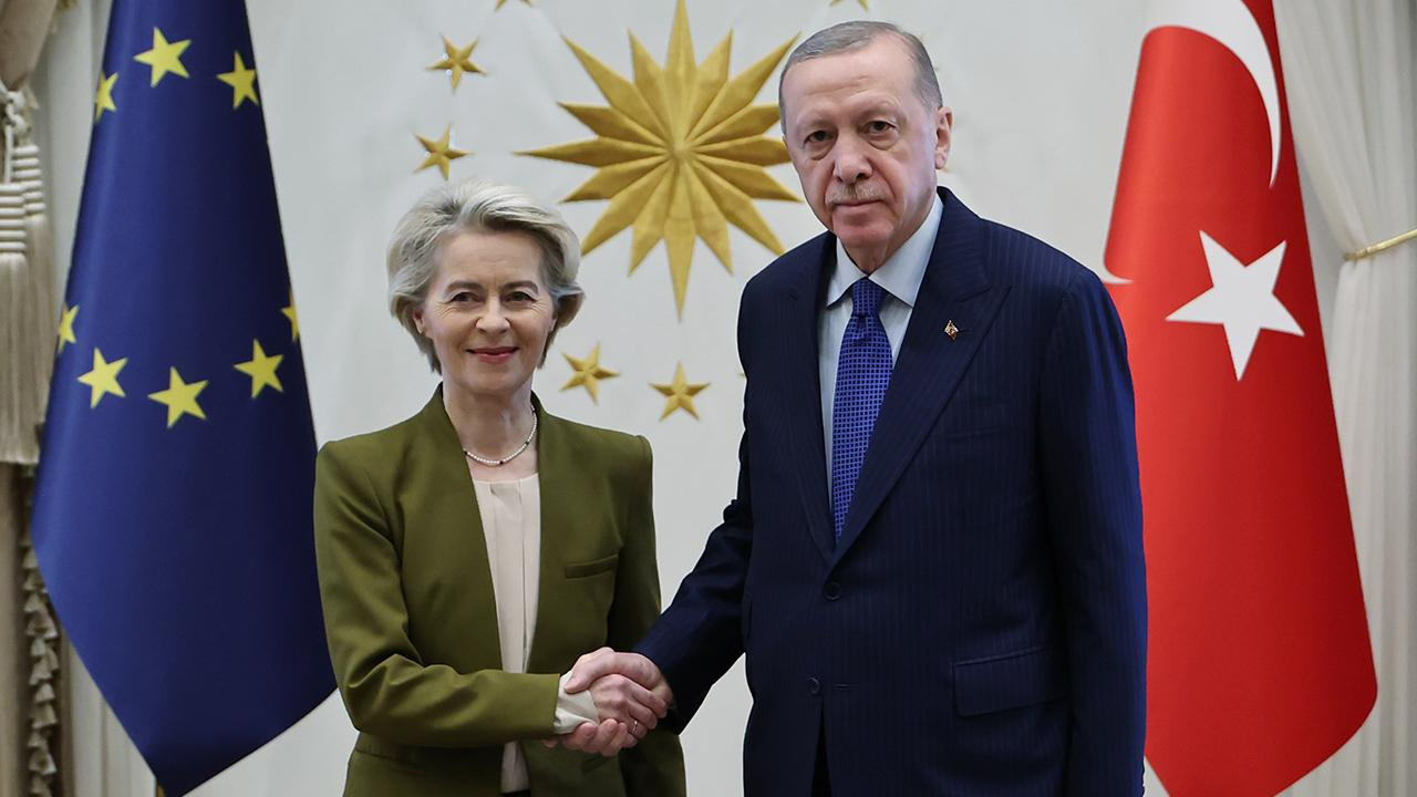 Cumhurbaşkanı Erdoğan, AB Komisyonu Başkanı Von Der Leyen’le Görüştü