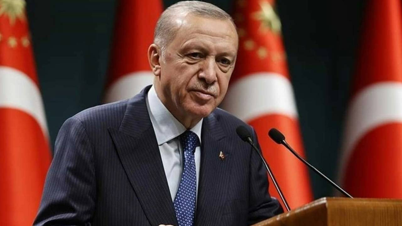 Cumhurbaşkanı Erdoğan’dan Noel Mesajı: ‘İnsanlarımız Arasında Ayrım Yapılmamasına Azami Özen Gösteriyoruz’