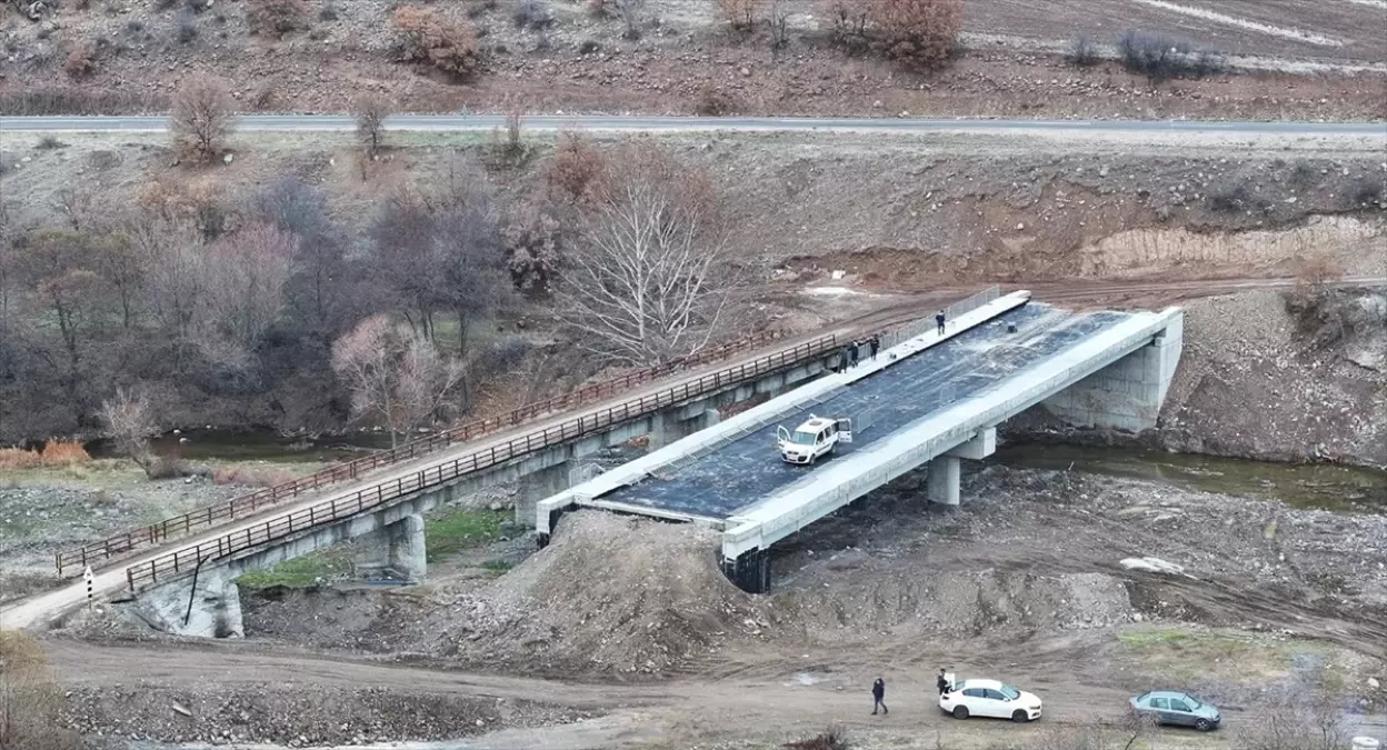 Güdül’de Yeni Köprü İnşaatı Devam Ediyor