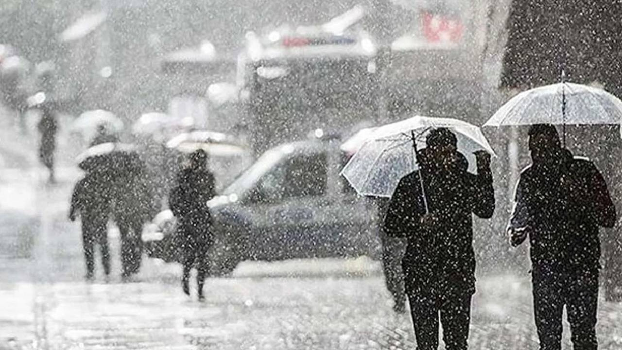 Hafta Sonu Plan Yapanlar Dikkat! Meteoroloji Uyardı; Kuvvetli Yağış Geliyor