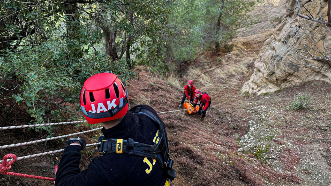 İki Gündür Aranıyordu: Uçurumda Ölü Bulundu!