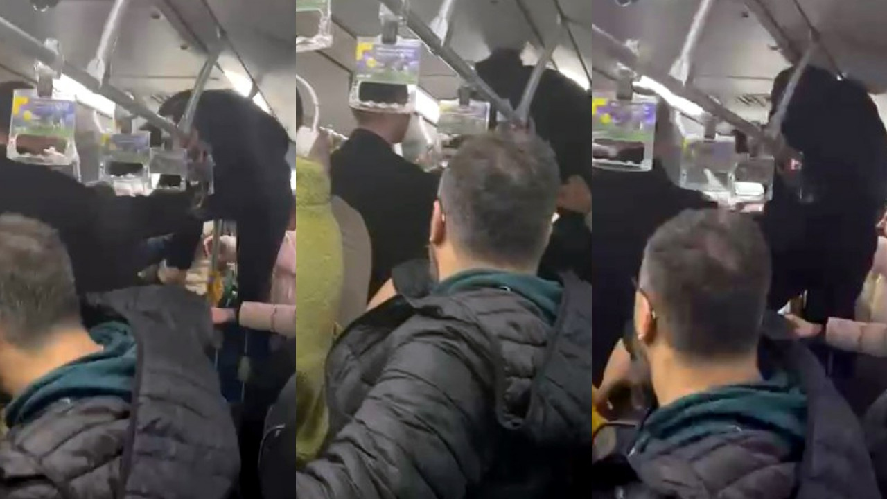 İstanbul’da Metrobüste Boş Koltuk İçin Birbirlerine Girdiler: Tutunma Demirine Tırmanıp Uçan Tekme Attı!