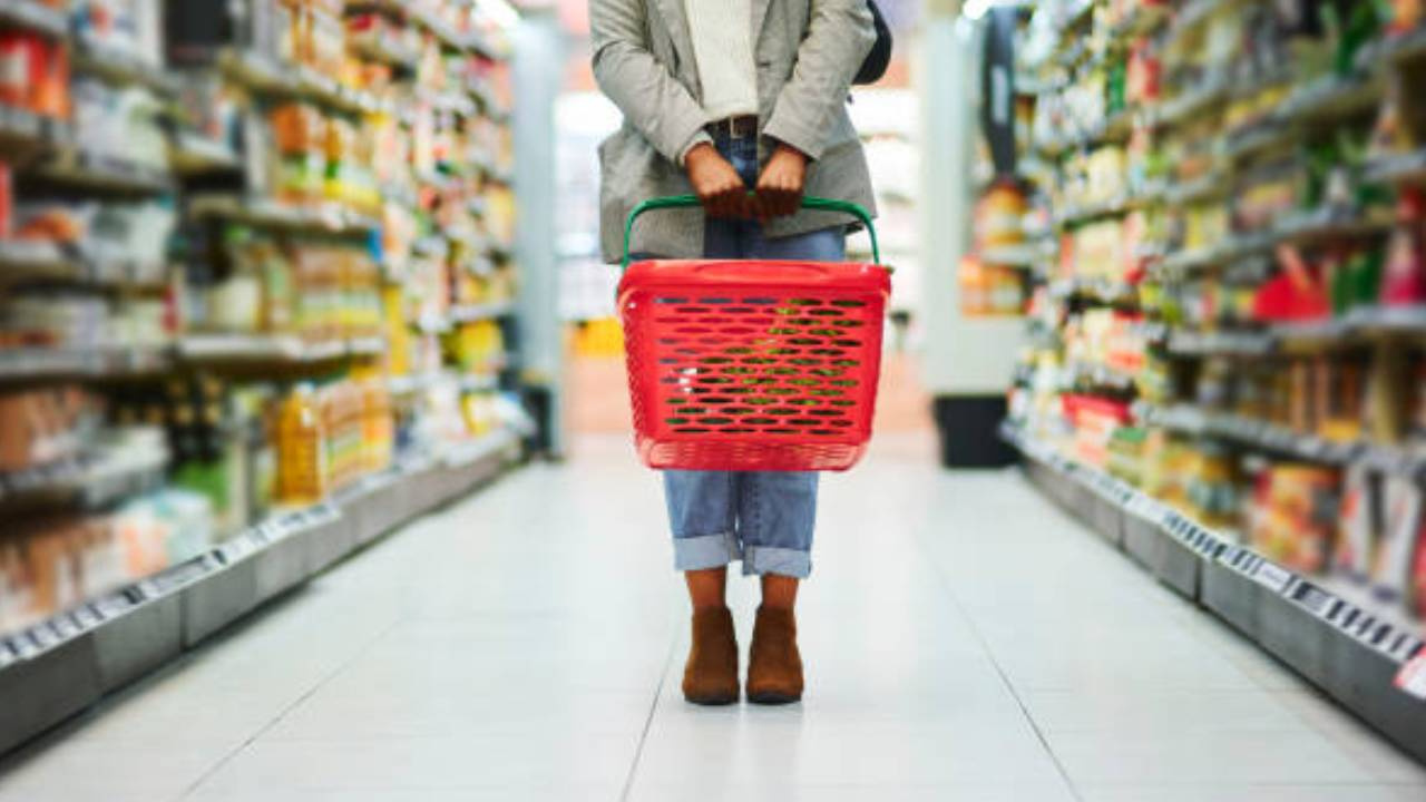 Marketlerde Pencere Olmamasının Sebebini Duyunca Çok Şaşıracaksınız