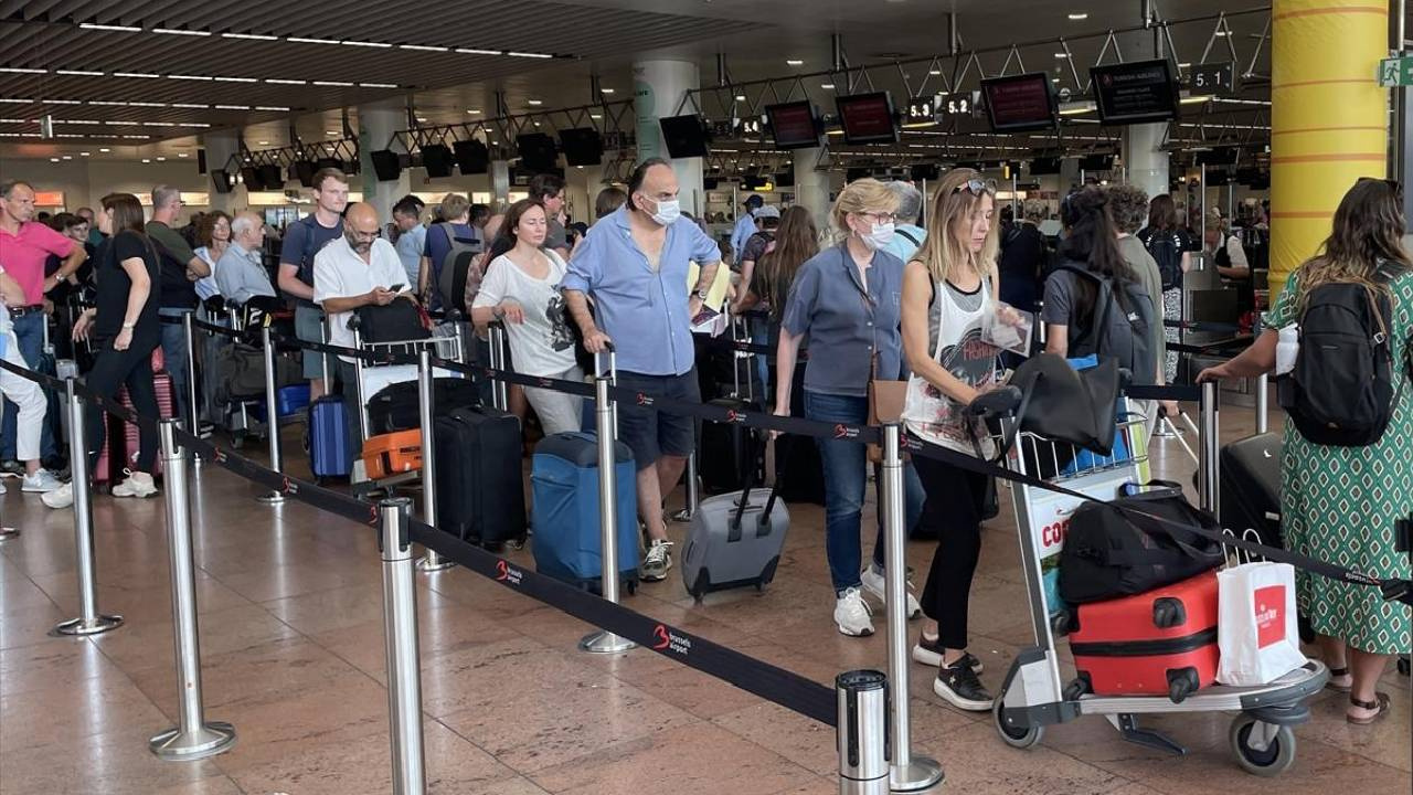 Ülkeye Girişler Yasaklandı! Sınırda Sorulacak, Uymayana Para Cezası Kesilecek