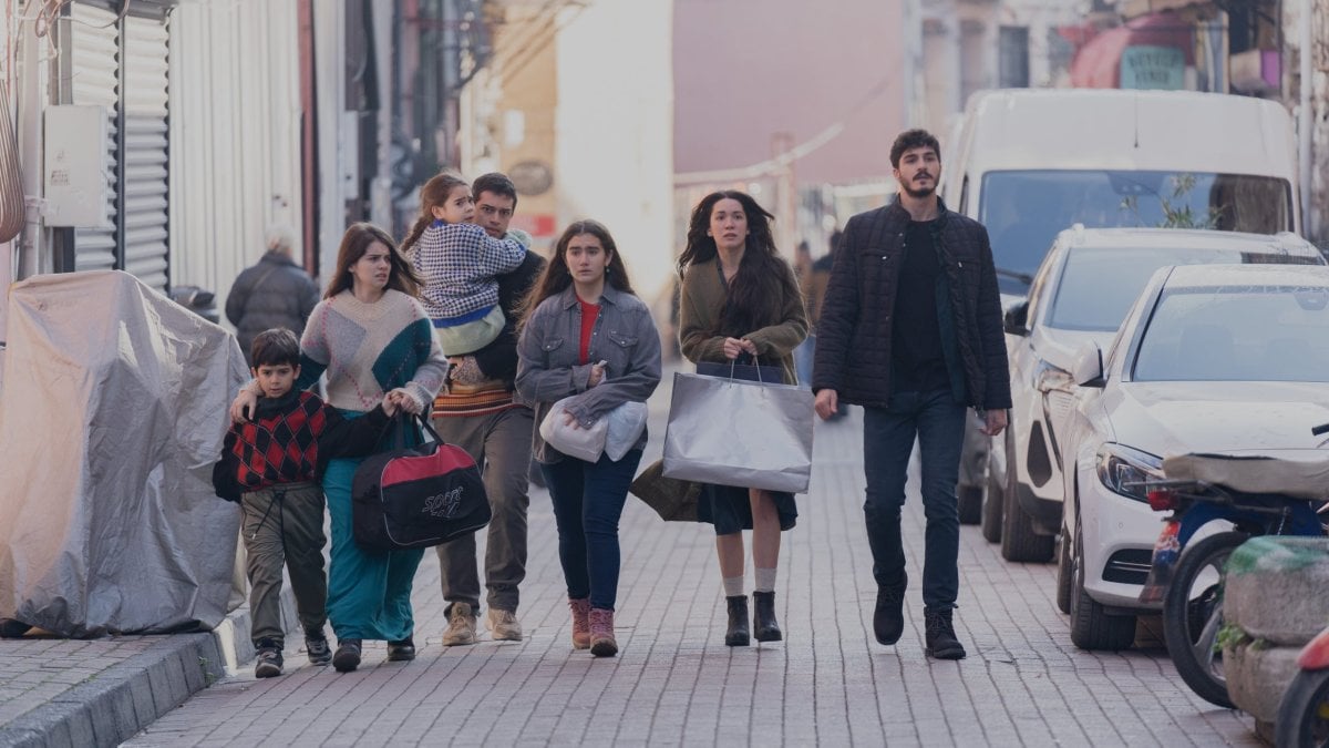 RTÜK cezası almıştı! Sahipsizler dizisinin yeni bölüm tarihi belli oldu: O tarihte yeniden ekranlara dönüyor