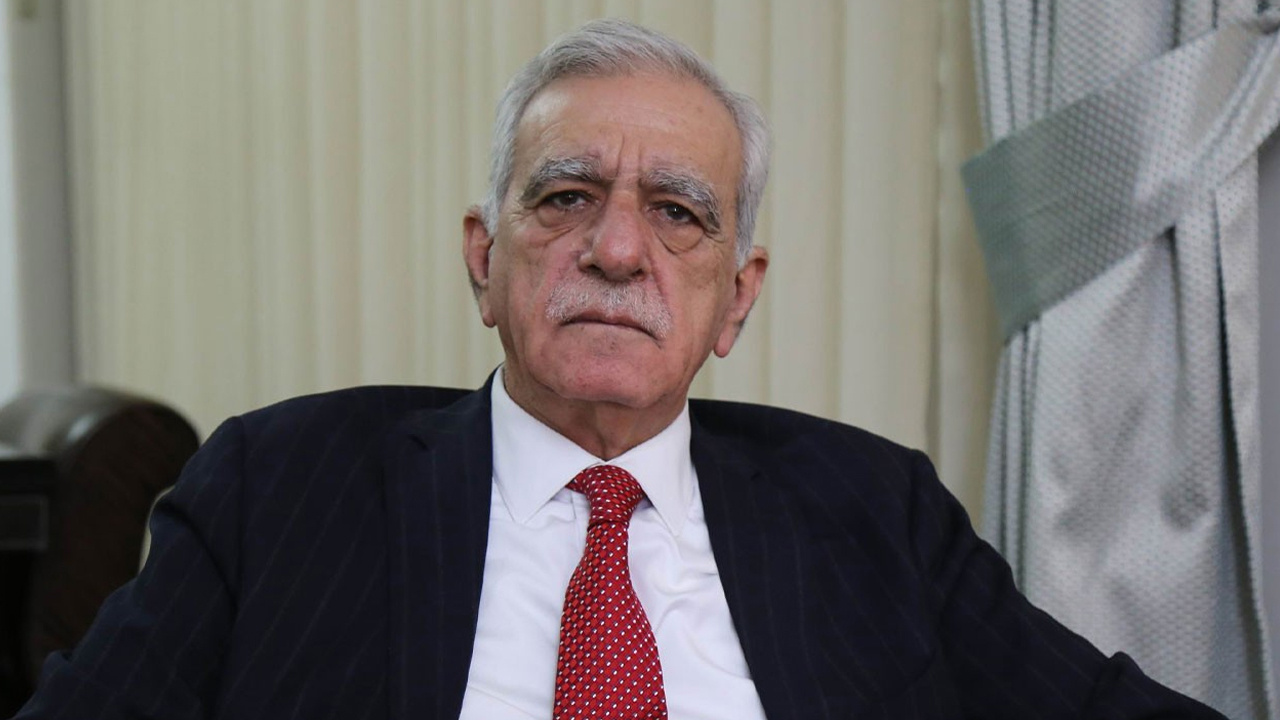 Ahmet Türk’ten Dikkat Çeken Açıklama: ‘İki veya Üçüncü İmralı Ziyaretinde Silah Bırakma Çağrısı Gelebilir’