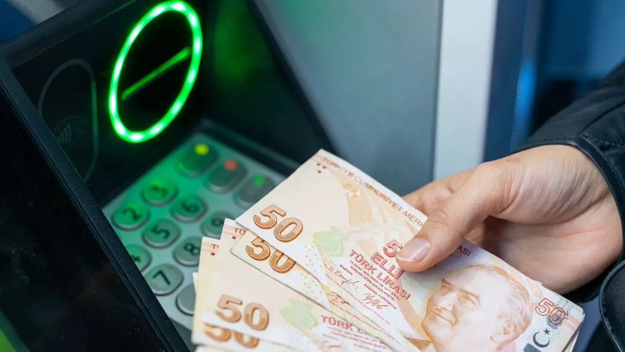 ATM’lerde Banknot Krizi! Artık İstediğinizi Değil ‘Ödeyebildiğini’ Veriyor: Nakit Çekim Limiti Yükselse de…