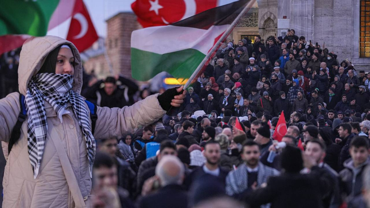 İstanbul’da Filistin’e Destek Yürüyüşü