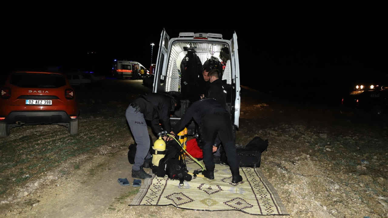 Tekneleri Batan Balıkçıların İmdadına AFAD Yetişti