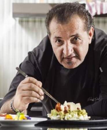 MasterChef Jurisi Mehmet Yalçınkaya acı haberi duyurdu! ‘Can dostumu kaybettim’