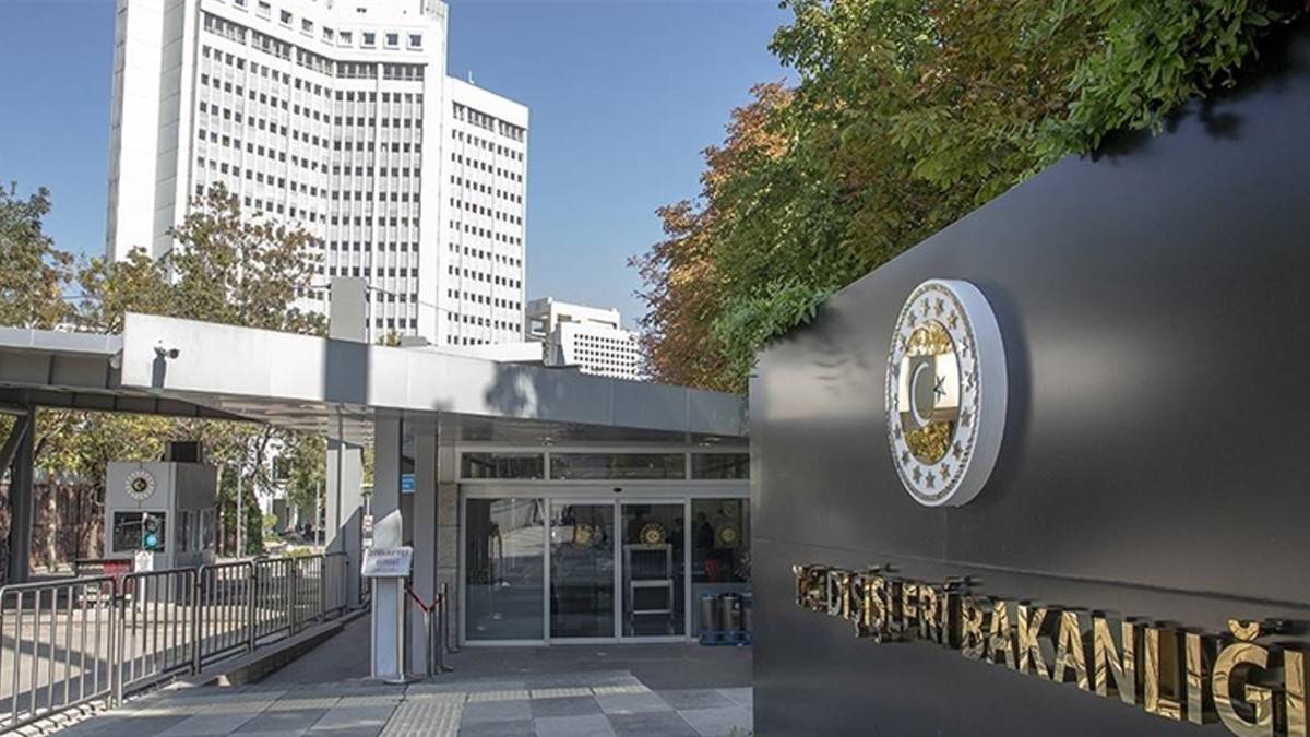 Dışişleri: İsrail kalıcı barış niyetinden uzaklaştı