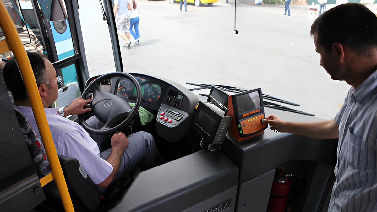 Belediyeden özel halk otobüsü biniş ücretlerine yüzde 33 zam! Vatandaşlar tepkili, yetkililer gerekçeli
