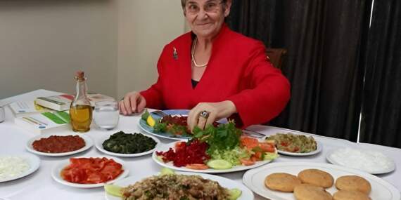 Omega-3 deposu, domatesten 100 kat daha faydalı! Prof. Dr. Canan Karatay’ın favori besini