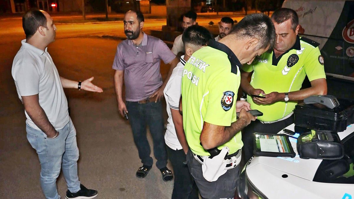 Trafikte sakın bunu yapmayın: Cezası 46 bin 392 TL! Polis yakalamasa bile plakaya anında ceza yazılıyor