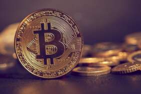Bitcoin zirveden geriledi: Gözler kurumsal alımlarda