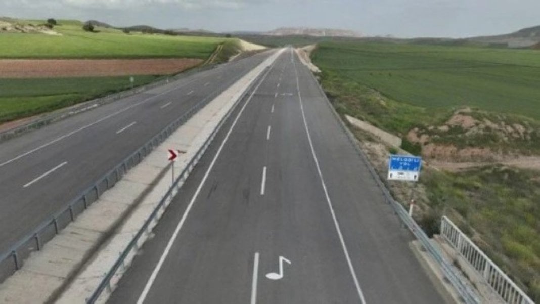 Ankaralı sürücüler dikkat! Türkiye’nin ilk “melodili yolu” açıldı: Sürücüler şaşkın, güvenlik zirvede!