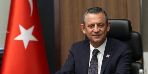 Özel’den eski Genel Başkanlara telefon