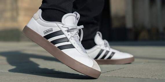 Adidas müşterilerin verilerinin çalındığını duyurdu