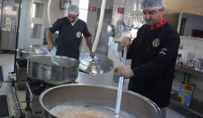 Manisa Belediyesi başlattı herkes bayram etti! Yıl boyu devam edecek… Herkese örnek oluyor