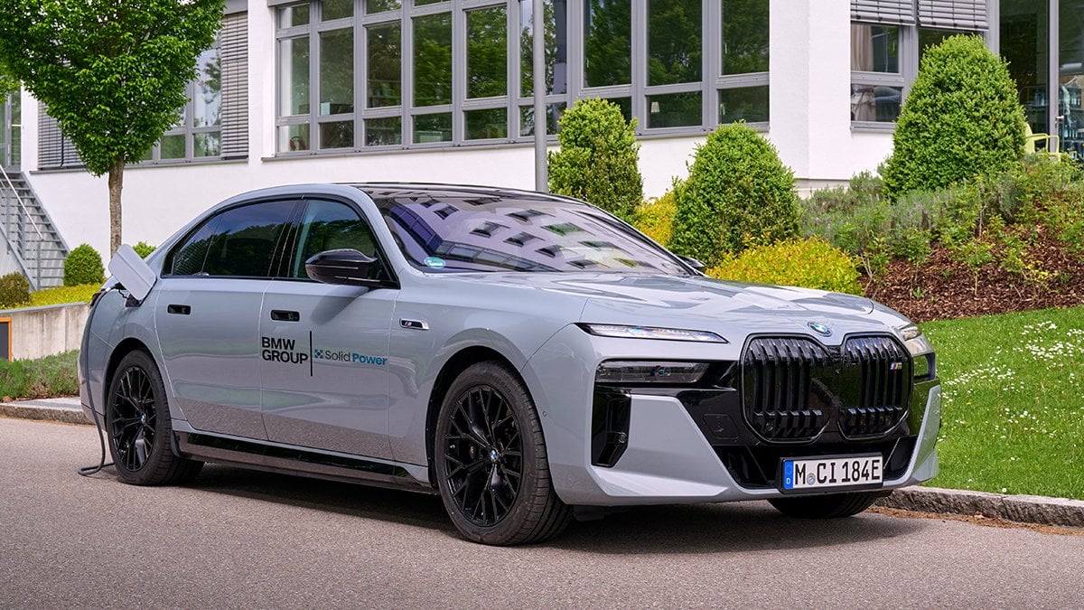 BMW menzil sorununu çözdü! Yeni teknolojide testlere başlandı