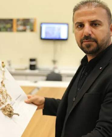 Herkes üzerine basıp geçiyordu şimdi bastığı yere iki kez bakacak! 12 yıl boyunca çalıştılar, artık o da değerlendi
