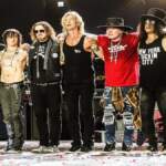 Dünyaca ünlü rock grubu Guns N’ Roses İstanbul’da! Grubun solisti Axl Rose ise hemen Türk yemekleri sipariş etti