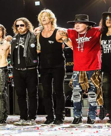 Dünyaca ünlü rock grubu Guns N’ Roses İstanbul’da! Grubun solisti Axl Rose ise hemen Türk yemekleri sipariş etti