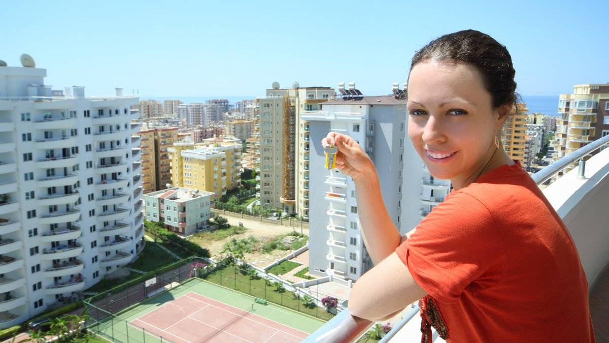 Yabancıların Türkiye’de konut sevdası bitmiyor! O illere akın ediyorlar: En çok ise o ülke vatandaşları alıyor!