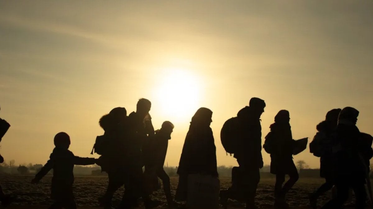 49 göçmen kaçakçısı tespit edildi: 509 düzensiz göçmen yakalandı