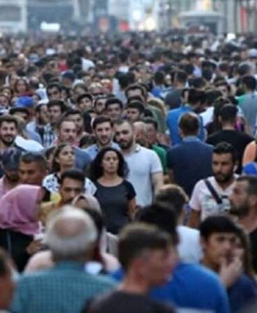 Dünyada sayısı her geçen gün artıyor! Artık daha çok gözlüklü insan göreceksiniz! İşte ülkelere göre gözlük kullanma oranı…
