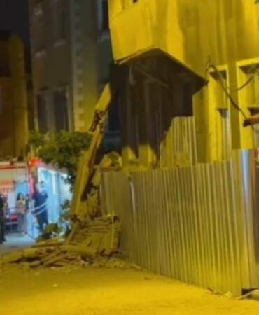 Arama çalışmaları devam ediyor: Fatih’te iki katlı metruk bina çöktü