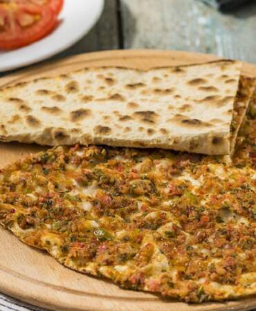 Yaz gelmeden fiyat krizi: Bodrum’da iki bin 500 liralık lahmacuna tepki