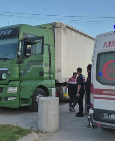 Edirne’de tır sürücüsü aracında ölü bulundu