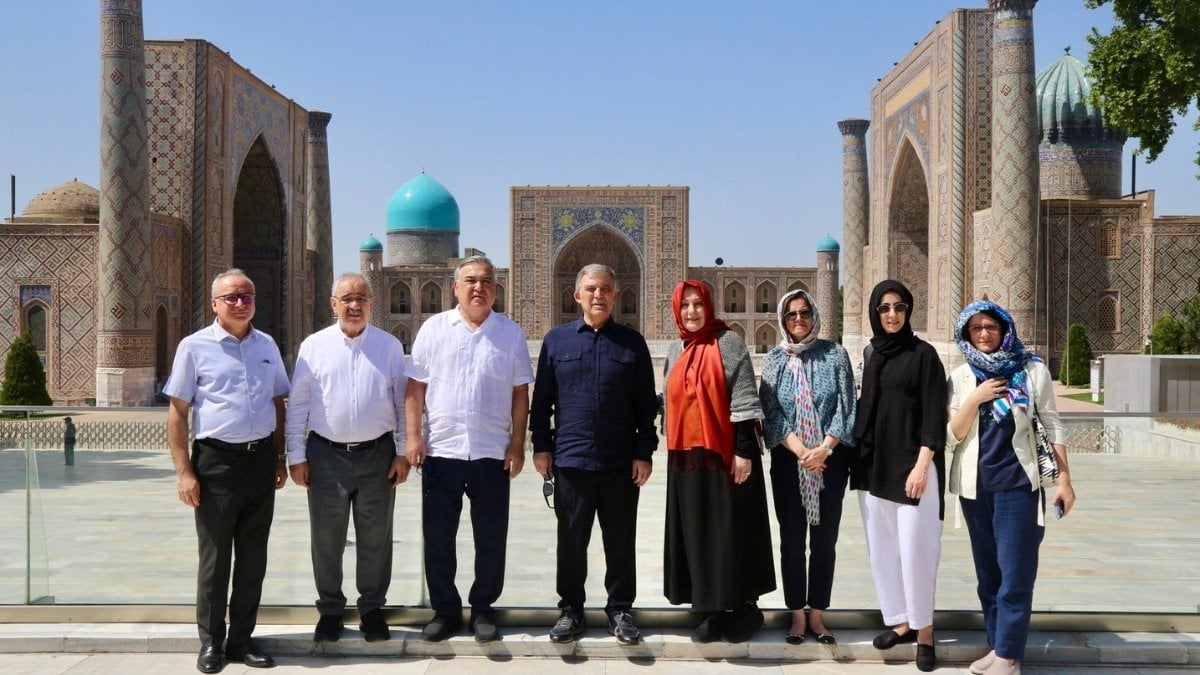 Abdullah Gül’den Özbekistan’a övgü