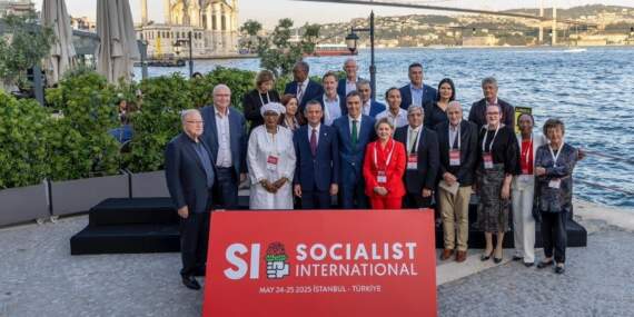 Özel’den Sosyalist Enternasyonal toplantısı paylaşımı: Ana sloganı açıkladı