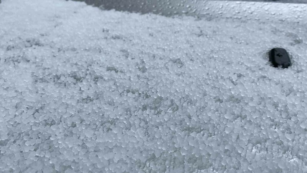 Meteoroloji uyarmıştı! Bir anda bastırdı 30 dakika devam etti: Tarım arazileri zarar gördü