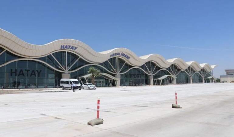 Hatay’da havalimanı bir ay kapalı kalacak