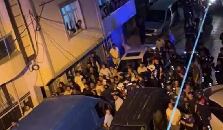 Esenyurt’ta komşular arasındaki köpek kavgası: Ortalık savaş alanına döndü