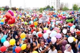 Binlerce İstanbullu Ali Asaf için balon uçurdu
