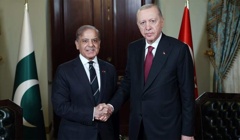 Erdoğan, Pakistan Başbakanı Şerif ile görüştü