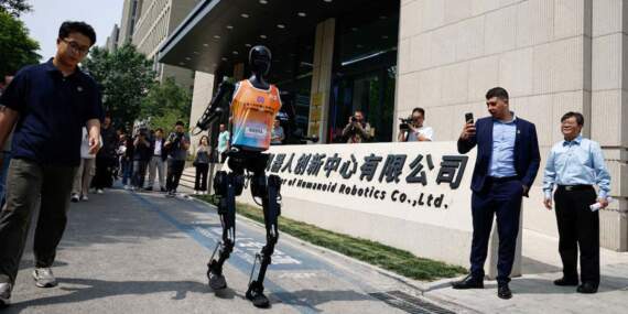 ‘Robotlar da maraton koşusuna katılsın’ önerisi ortalığı karıştırdı! İnsanlar işsiz kalacak endişesi artıyor