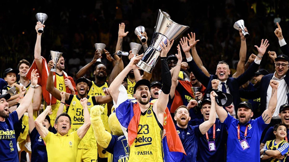 Erdoğan, Fenerbahçe Beko’yu tebrik etti