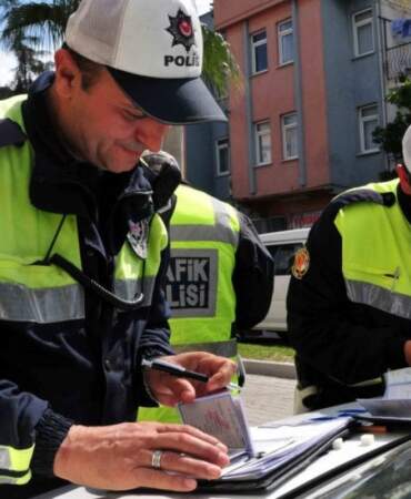 34 maddelik yasa teklifi TBMM’ye sunuldu: Trafik cezalarında yeni dönem