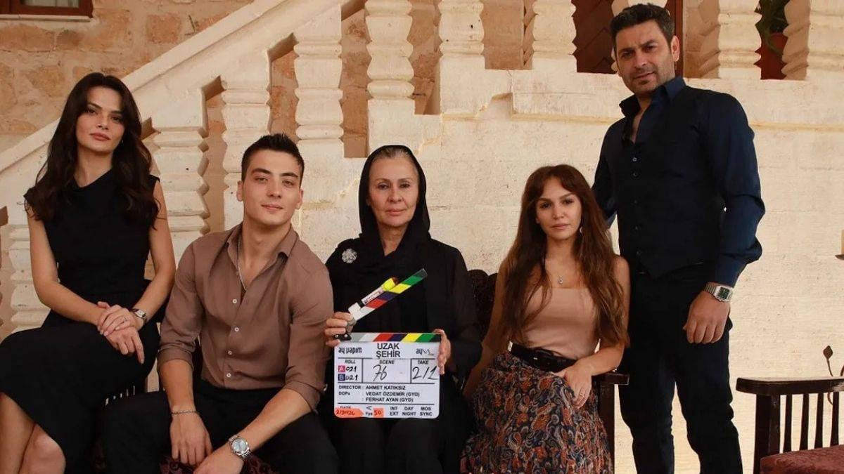 Uzak Şehir’de bir ayrılık daha